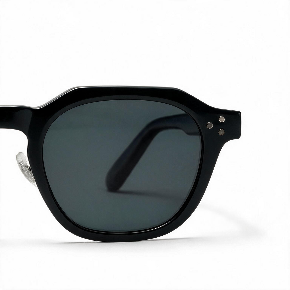 PARIS Black