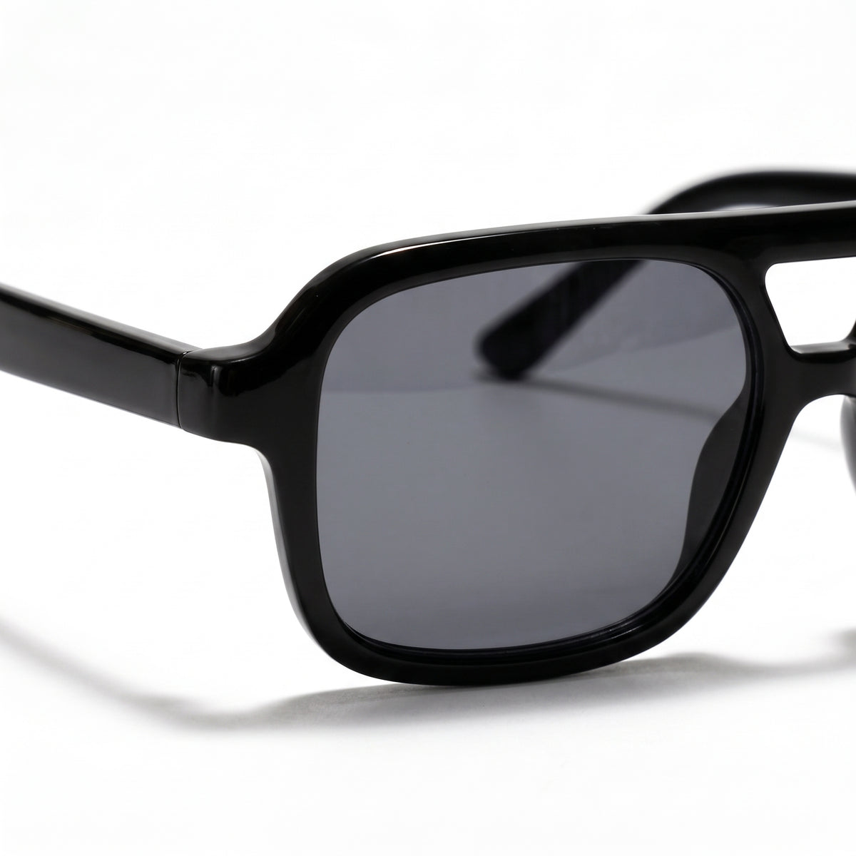 MILOS | Black